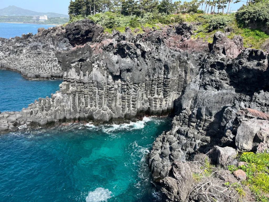 Qué ver y hacer en la mágica Isla de Jeju. Jusangjeollidae Cliffs